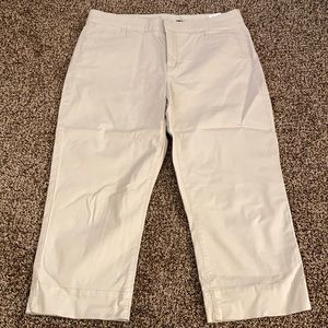 💚5 for $20💚Bandolino Light Tan Capris